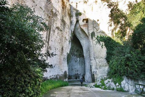 Siracusa antica: visita guidata privata del parco archeologico della 